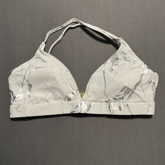 Woman’s 2 piece bathing suit - Picture 4 of 7